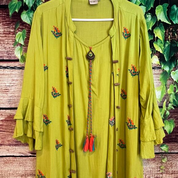 Neerus Green Embroidered A Line Kurta w/ Jacket Maxi Bell Sleeve Womens XXL 2XL - Picture 4 of 10